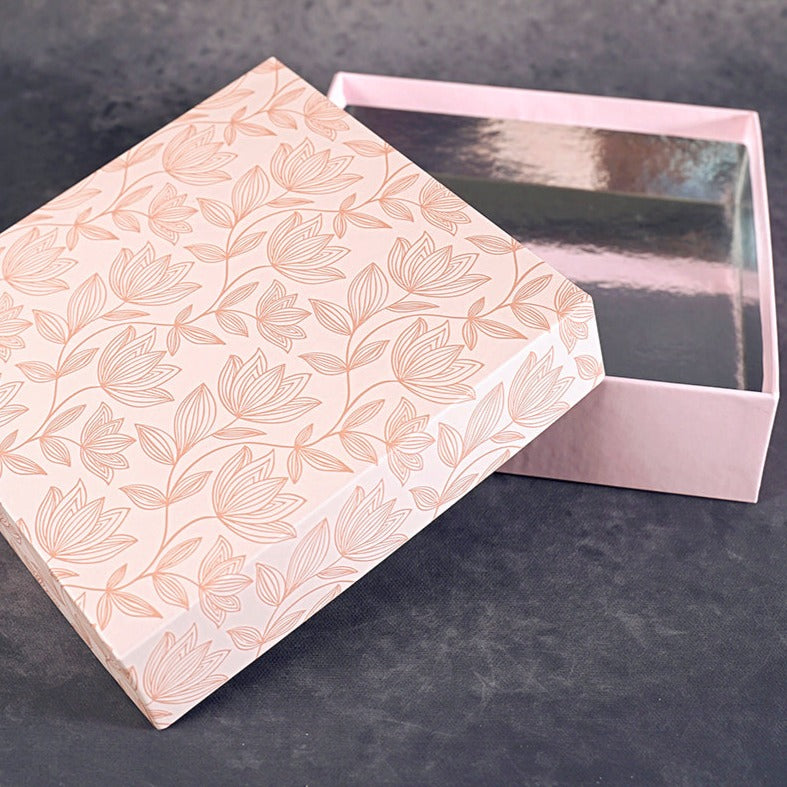 Flower Vine Design Square Gift Box (Classic Collection)