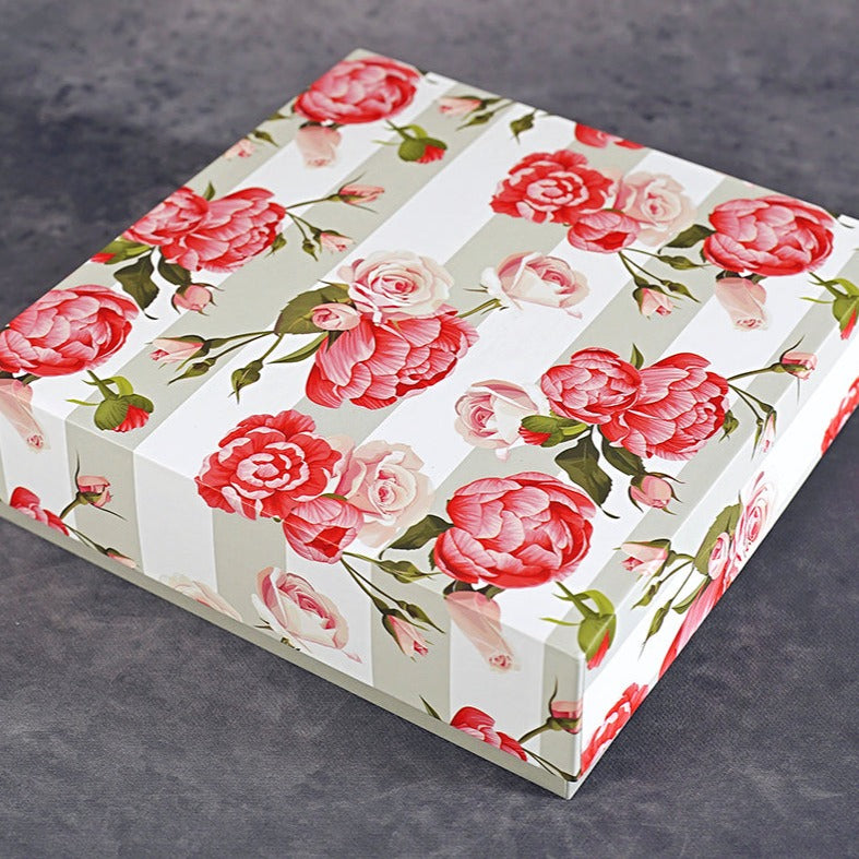 Rose are Pink Design Square Gift Box (Classic Collection)